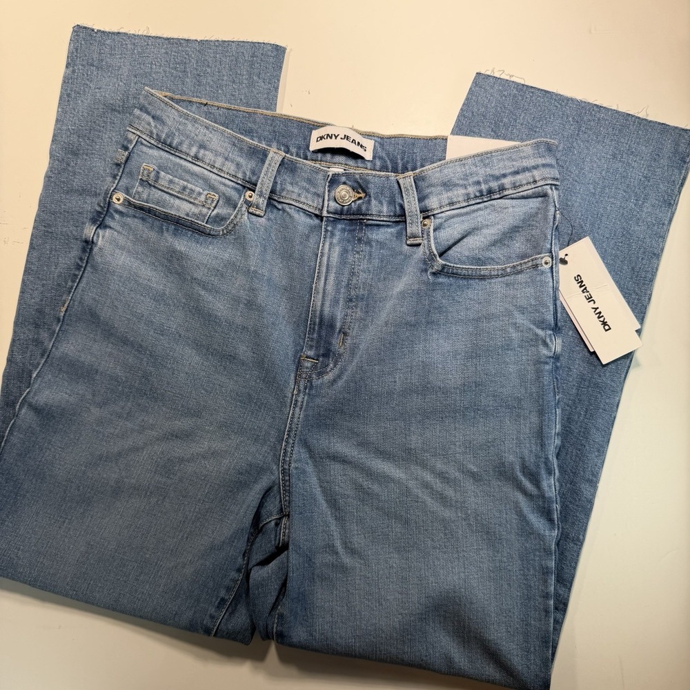 DKNY NWT High Rise Straight Jeans Medium Wash Denim Jeans 29 Raw Hem